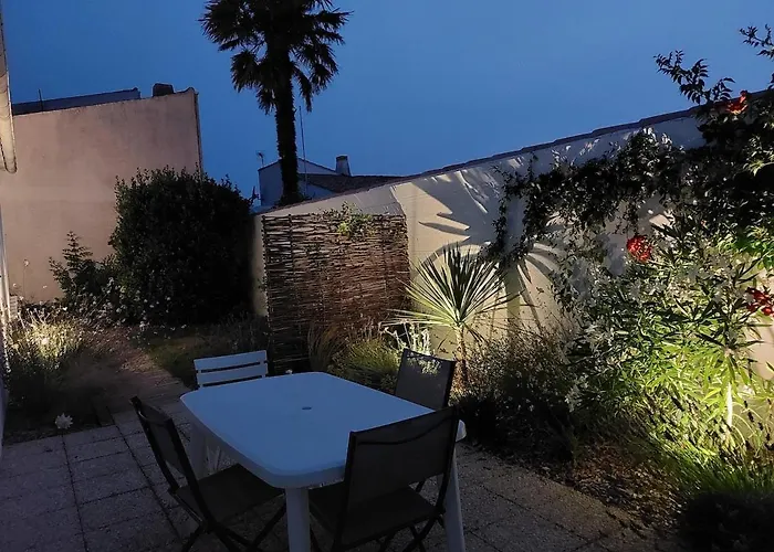 Дом отдыха Maison Familiale Pres De La *