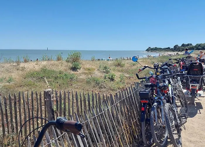 Дом отдыха Maison Familiale Pres De La *